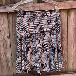 Meredith Matthews floral skirt sz. S